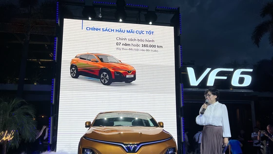 Chính thức ra mắt mẫu xe điện VinFast VF 6 dành cho gia đình Việt