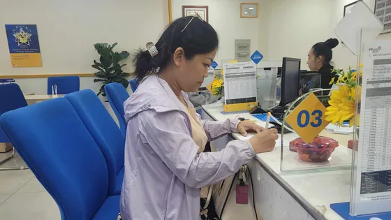 Làm sao để biết mình có bao nhiêu tài khoản, thẻ ngân hàng?