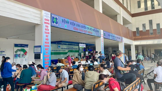 Miễn viện phí cho bệnh nhân sẽ tạo ra nhiều lợi ích lớn, đặc biệt là cho bệnh nhân ung thư.