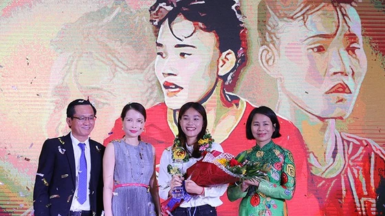Video Giây phút Chương Thị Kiều đăng quang Fair Play 2019