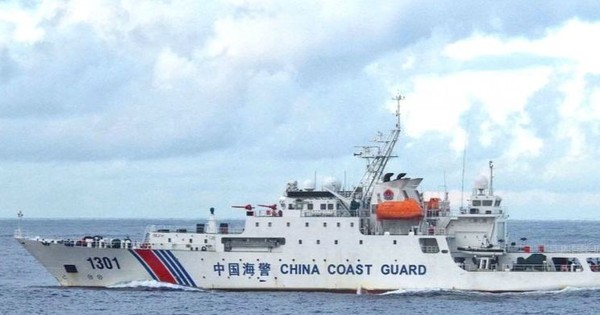 Japanese fishing boat encounters Chinese coast guard ship in East China Sea