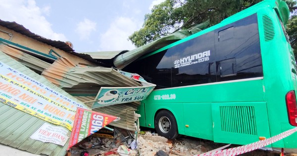 Passengers recount the terrifying moment of the accident in Gia Lai