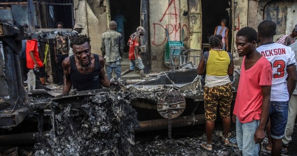 Nổ xe bồn chở đầy xăng ở Haiti, ít nhất 75 người thiệt mạng