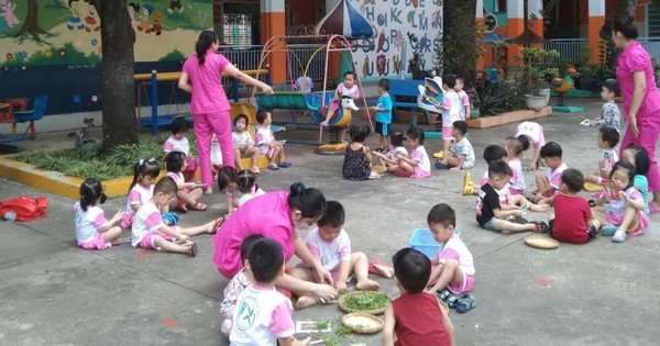 Trẻ mầm non trải nghiệm chợ Tết quê giữa thành thị