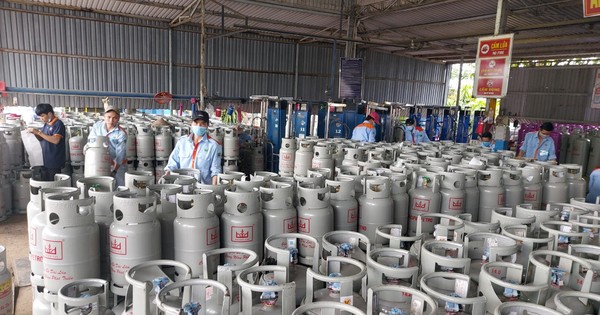 Tháng 2 Giá Gas Tăng Liên Tiếp Lên 40.000 Đồng Bình/12Kg