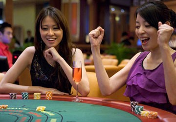 Với sòng bạc hợp pháp, bạn không còn phải lo lắng về các vấn đề liên quan đến cờ bạc bất hợp pháp. Hãy tận hưởng những cơ hội giành chiến thắng và trải nghiệm những trò chơi độc đáo tại các casino lớn, được chính phủ quản lý.