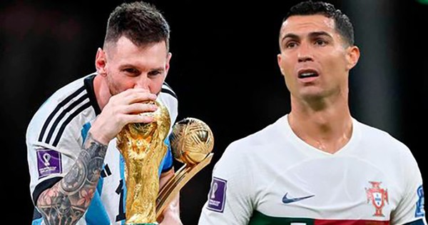 Ronaldo, FIFA chế giễu sau Messi vô địch World Cup - Có thể FIFA không công nhận Ronaldo nhưng không thể nào phủ nhận sức hút của anh trên toàn cầu. Khi Messi đăng quang tại World Cup 2018, FIFA đã chế giễu Ronaldo vì anh không thể giành được chiến thắng. Hãy xem các fan hâm mộ của Ronaldo nói gì về bức tranh này!