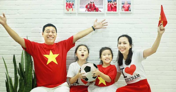 Avatar cổ vũ tuyển Việt Nam 2024 sẽ là nguồn cảm hứng đầy tích cực cho tất cả người hâm mộ bóng đá Việt Nam trên toàn quốc. Việc sử dụng hình ảnh các cầu thủ xuất sắc của đội bóng quốc gia của chúng ta trong các hoạt động truyền thông sẽ giúp tăng sức hấp dẫn và phát triển cho bóng đá Việt Nam.