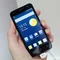 Cận cảnh Smartphone giá rẻ 3 hệ điều hành của Alcatel