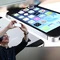 Apple có phải ‘gã khờ’?
