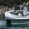 Khám phá chiếc taxi điện bay trên nước 'SeaBubbles'
