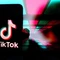 Hé lộ cách TikTok hạn chế các nội dung nhạy cảm