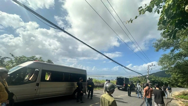 Dùng hung khí tấn công vợ rồi trốn trong hang đá trên bán đảo Sơn Trà