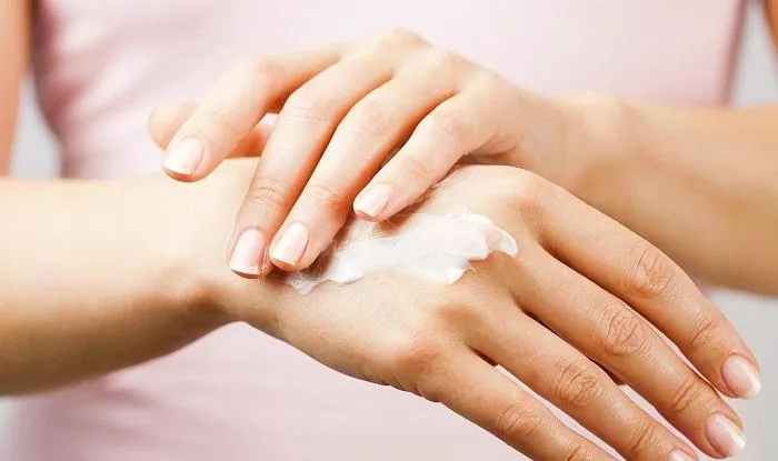 Thu hồi, ngừng kinh doanh trên toàn quốc 1 lô kem bôi da