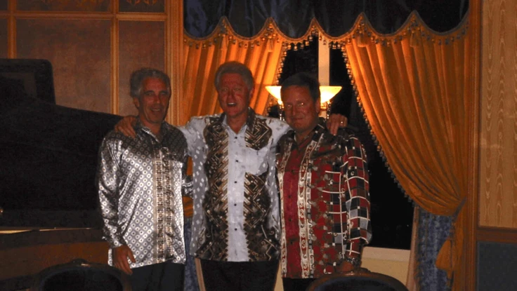 Cựu Tổng thống Clinton yêu cầu công bố toàn bộ hồ sơ tỉ phú Epstein, không chỉ hình ảnh ông 
