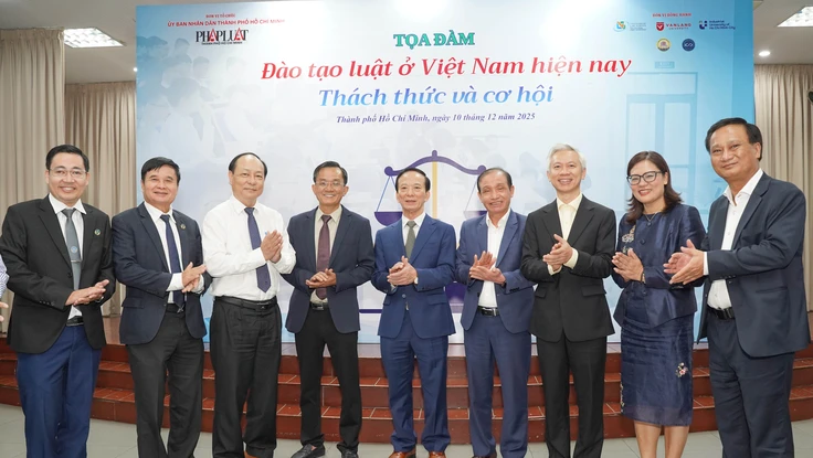 Toàn cảnh tọa đàm ‘Đào tạo luật ở Việt Nam hiện nay: Thách thức và cơ hội’