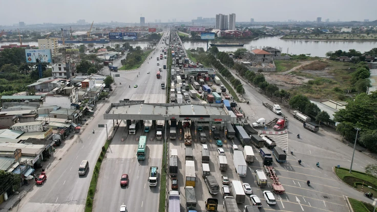 Cận cảnh các 'lô cốt' 4 trạm thu phí bỏ hoang án ngữ giao thông kết nối TP.HCM và Đồng Nai