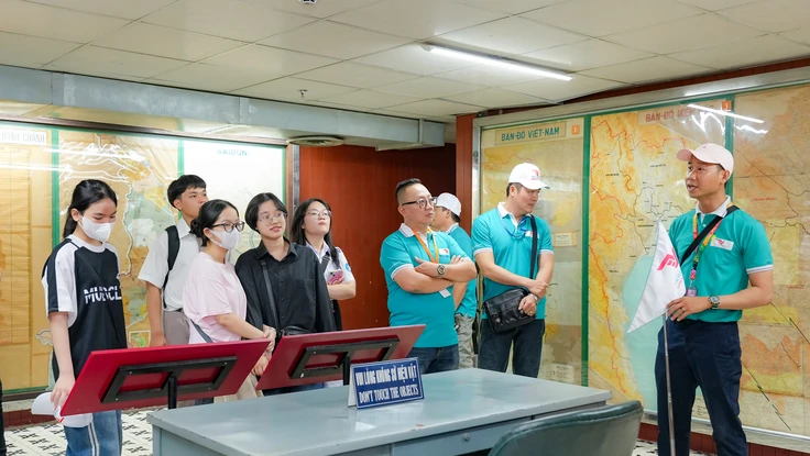 Cơ hội mới cho hướng dẫn viên du lịch sau sáp nhập