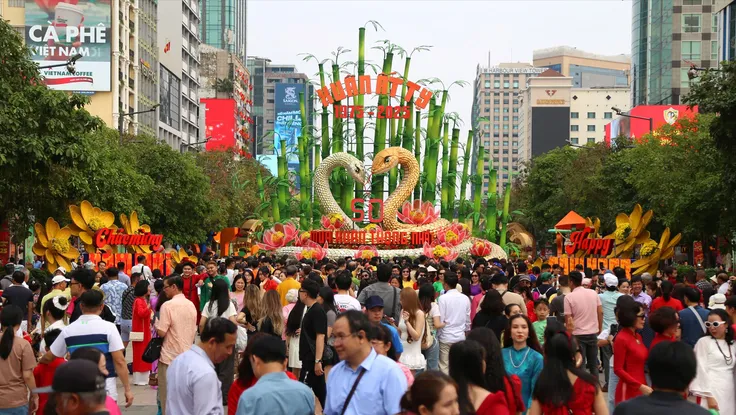 Đường hoa Nguyễn Huệ Tết 2026 có gì mới? 