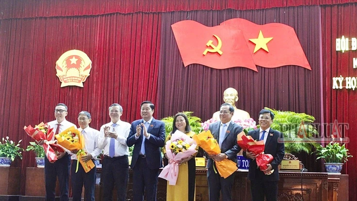 TP Cần Thơ: Miễn nhiệm chức danh ủy viên UBND TP với 5 người