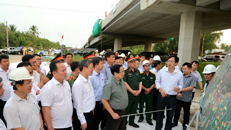 Cao tốc Châu Đốc - Cần Thơ - Sóc Trăng phải thông xe kỹ thuật trước tháng 7-2026 