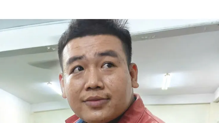 Giả cán bộ tình báo để lừa tiền dân