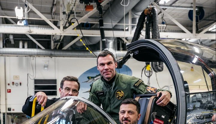 Chiến đấu cơ Gripen E của Thụy Điển mà ông Zelensky đặt mua 150 chiếc có gì đặc biệt?