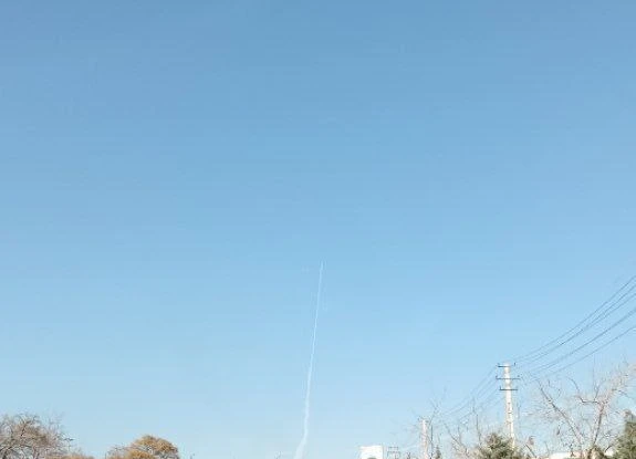 Có tin Iran tập trận tên lửa ở hàng loạt thành phố lớn