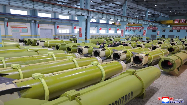 Ông Kim nói về mục tiêu mở rộng, hiện đại hoá tên lửa Triều Tiên 5 năm tới