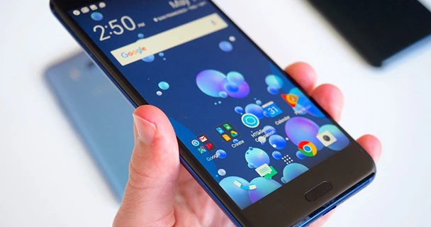 Ra mắt smartphone có cảm ứng cạnh viền