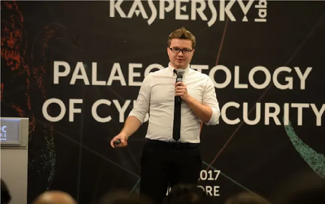 Li kì chuyện săn đuổi hacker tấn công mạng