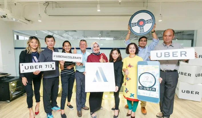 Uber tổ chức sự kiện và vinh danh tài xế đối tác 