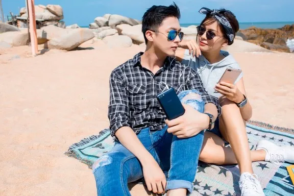 Asus ZenFone 4 Max Pro với camera kép và pin 5.000 mAh