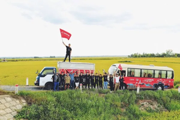 Chuyến xe Canon “hành trình lan tỏa niềm vui“