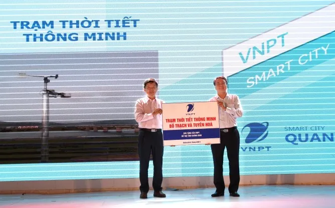 VNPT tặng tỉnh Quảng Bình 2 trạm thời tiết thông minh 