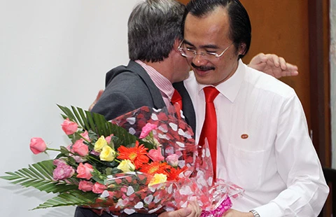 Từ vụ VPF đánh xuôi, VFF thổi ngược: ‘Quan’ và ‘đầy tớ’