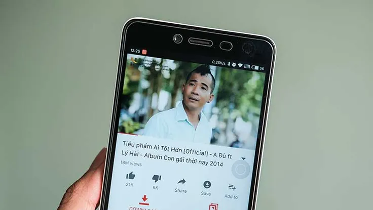 2 cách làm chủ video YouTube 