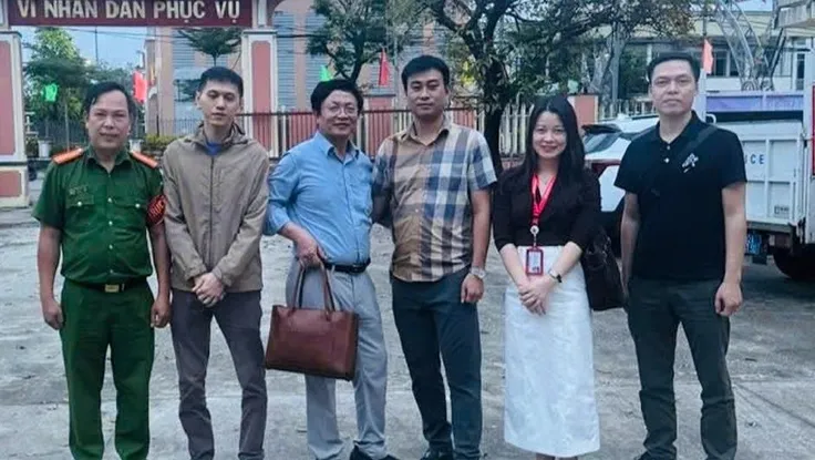 Bỗng dưng nhận chuyển khoản 5 tỉ 