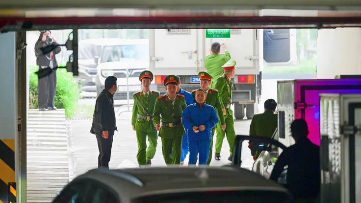 Sáng nay, 2 cựu phó chánh án TAND Cấp cao tại Đà Nẵng hầu toà