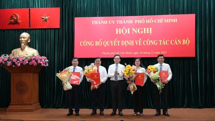 TP.HCM chỉ định 3 Ủy viên Ban Thường vụ Thành ủy về cấp phường