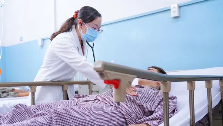 Ca nghi ngộ độc sau ăn bánh mì tăng lên 235, cập nhật sức khỏe các nạn nhân