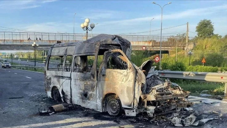 Bệnh viện Chợ Rẫy lên tiếng vụ xe cứu thương chở bệnh nhân tông vào xe container