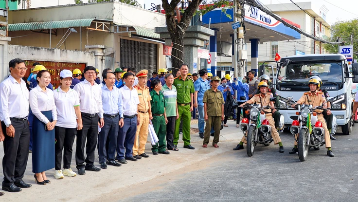 Cần Thơ: Phường Tân An ra quân lập lại trật tự đô thị