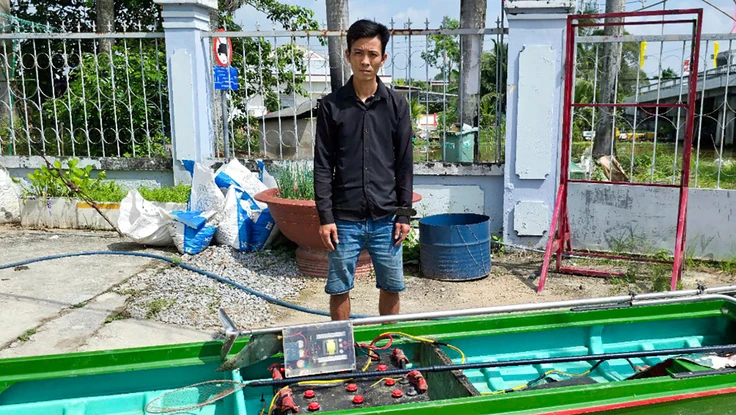 Bị khởi tố vì dùng kích điện bắt cá