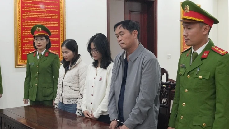 Khởi tố giám đốc công ty vật liệu xây dựng và 5 đồng phạm