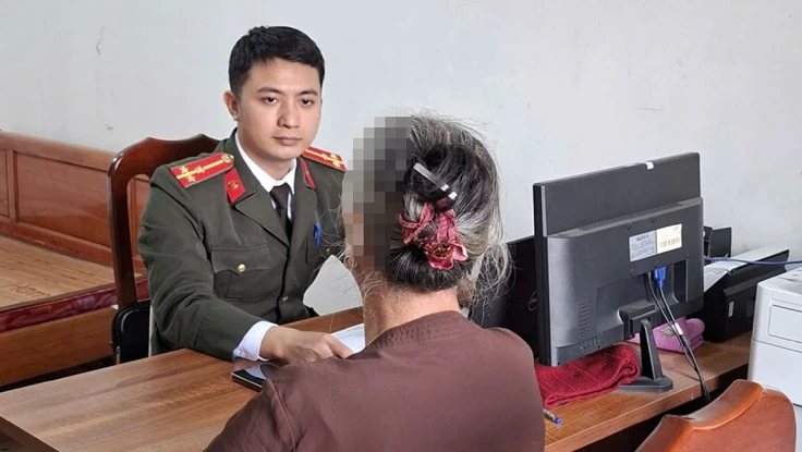 Công an làm việc với người phụ nữ tự nhận 'Cha trời', 'Mẹ đất' giáng xuống