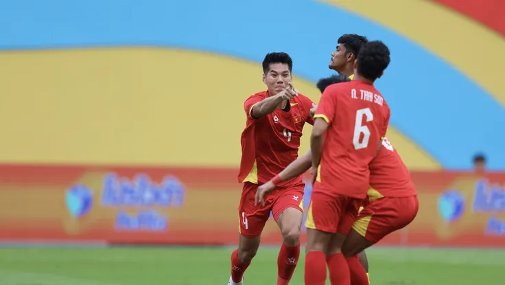 Bóng đá Việt Nam toàn thắng ở SEA Games 33