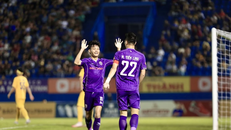 Bùi Vĩ Hào tăng cường cho tuyển U-23 Việt Nam đá giải châu Á