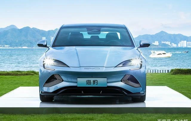 Chiếc xe điện như siêu xe nhưng có giá chỉ hơn 700 triệu đồng