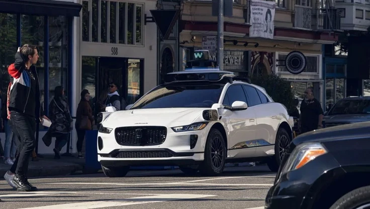 AI trên xe tự lái không thể tự mình xử lý những tình huống khi bị cản trở